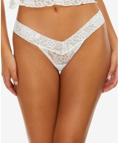 Women's Daily Lace Low Rise Thong 771001 Marshmallow $19.04 Panty