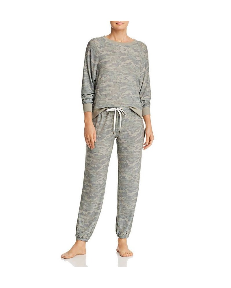 Women's Star Seeker Lounge Set Camo $34.56 Sleepwear